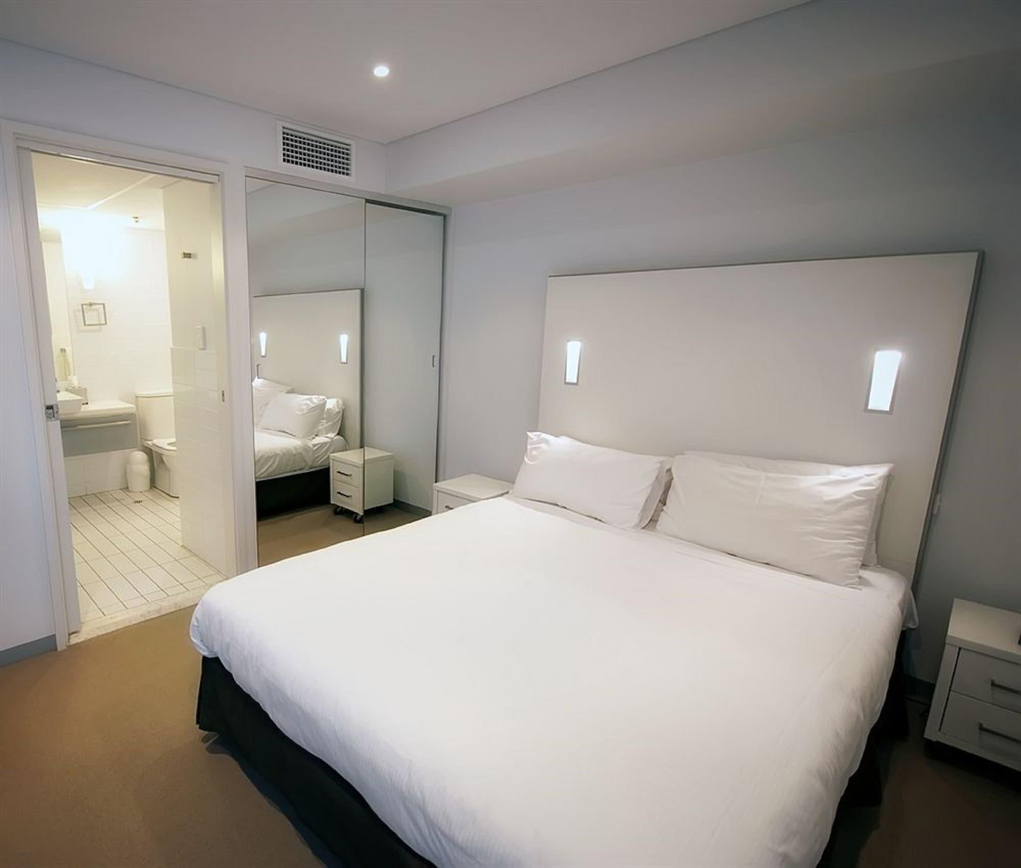 La Loft Apartments North Terrace Adelaide Dış mekan fotoğraf