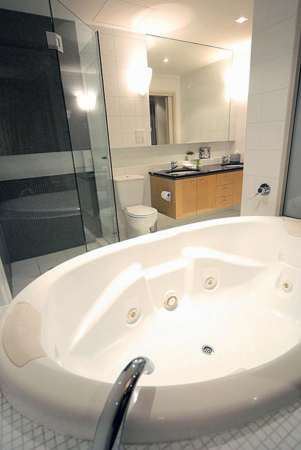 La Loft Apartments North Terrace Adelaide Dış mekan fotoğraf