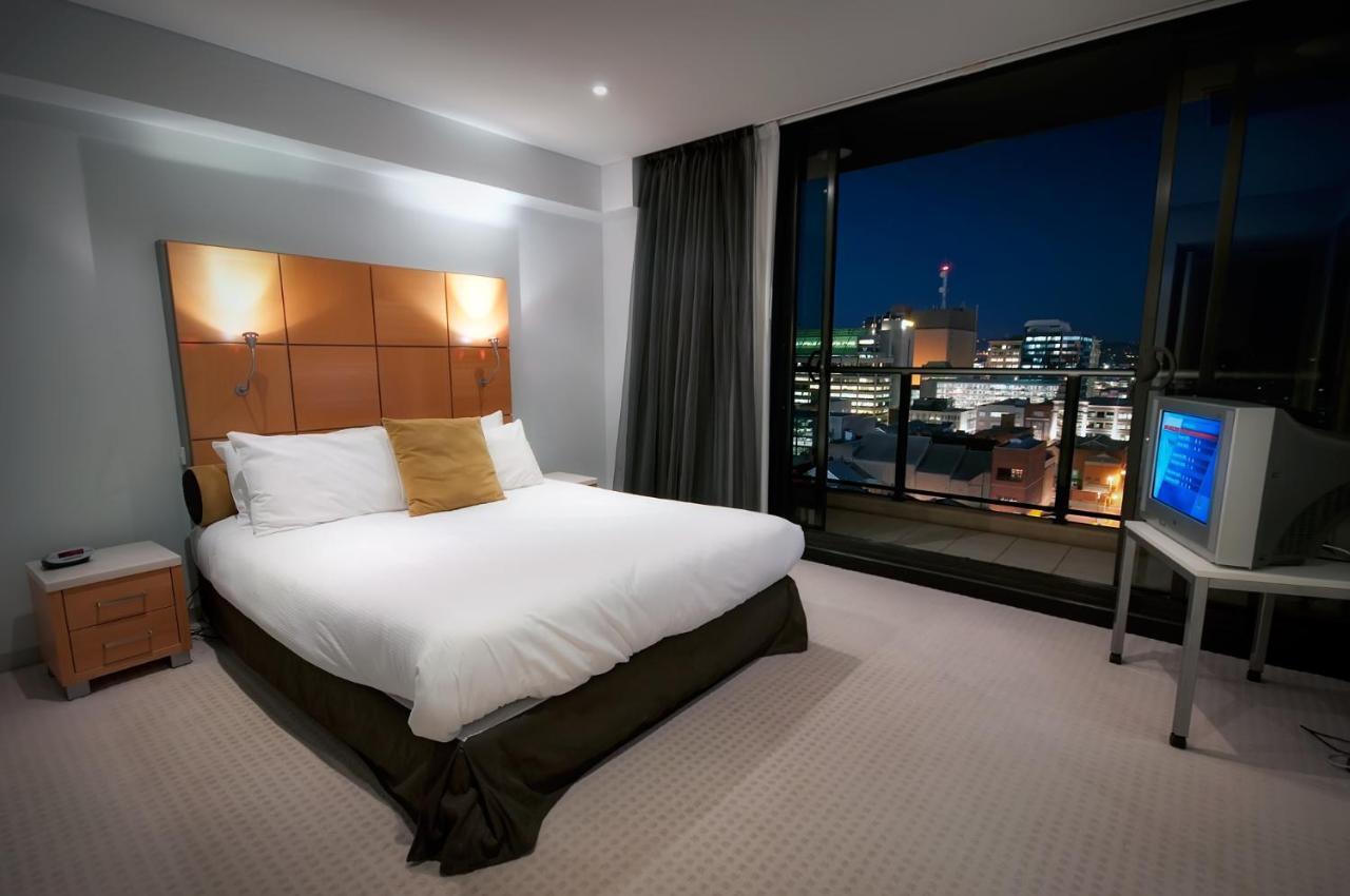 La Loft Apartments North Terrace Adelaide Oda fotoğraf