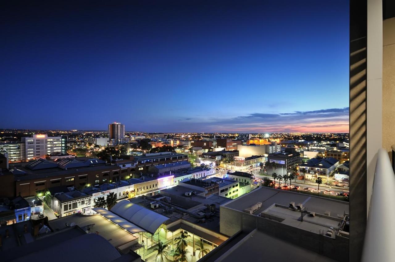 La Loft Apartments North Terrace Adelaide Oda fotoğraf